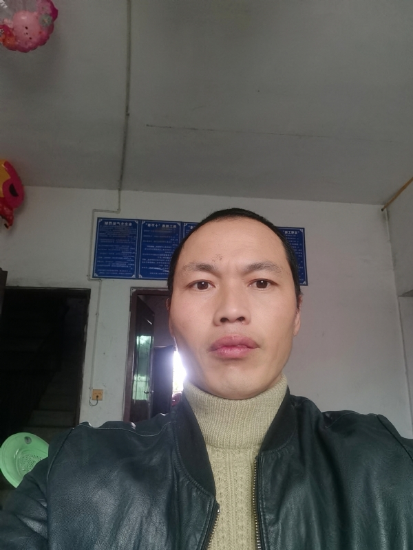 陈前的第一张照片--四川父母相亲团