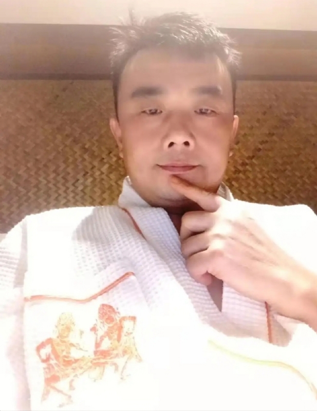 青锋的第一张照片--四川父母相亲团